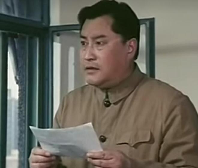 事 6次让角成模范演员 两任妻子都贤惠AG旗舰厅网关于中叔皇 你不知道的9件(图11)