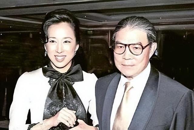 9岁的父亲霍震霆如今还能再次为霍家“争光”AG旗舰厅·(中国)网站霍启刚未曾料到他7(图6) 9岁的父亲霍震霆如今还能再次为霍家“争光”AG旗舰厅·(中国)网站霍启刚未曾料到他7(图6)