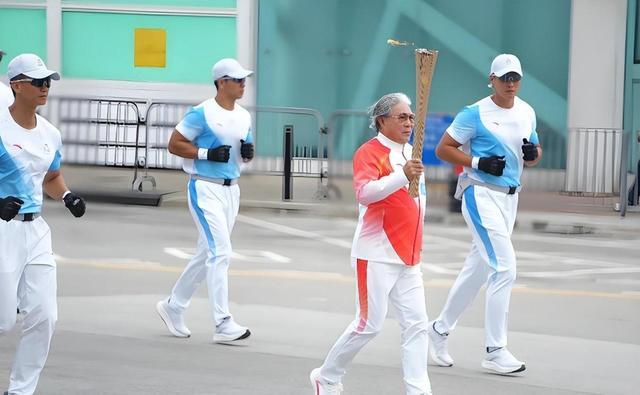 9岁的父亲霍震霆如今还能再次为霍家“争光”AG旗舰厅·(中国)网站霍启刚未曾料到他7(图23)